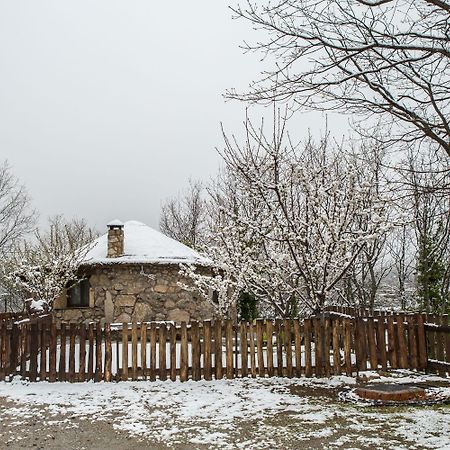 Albergue El Solitario Banos De Montemayor Exterior photo